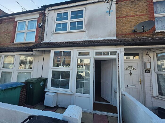 1 Bedroom Terraced House To Rent In Watford, WD18