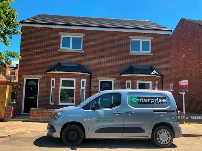 2 Bedroom Maisonette To Rent In Jubilee Street, Rugby, CV21