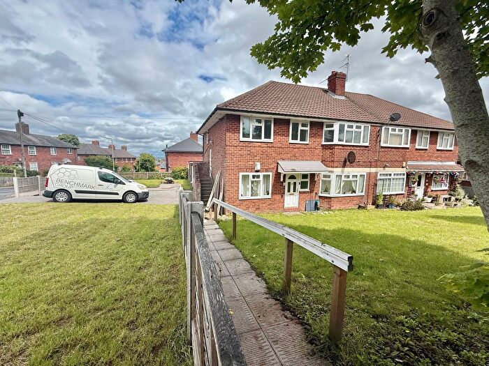 3 Bedroom Flat For Sale In Kent Street, Upper Gornal, DY3