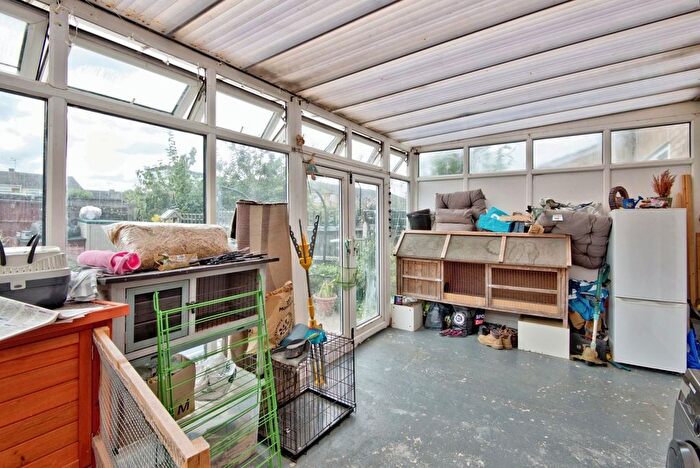 3 Bedroom Terraced House For Sale In St Agnes Drive, Canvey Island, SS8