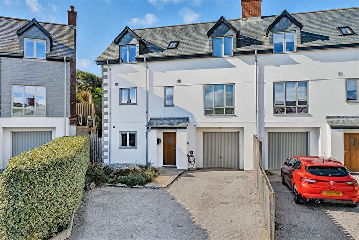 4 Bedroom Semi-Detached House For Sale In Furze Croft, Nancledra, Penzance, TR20