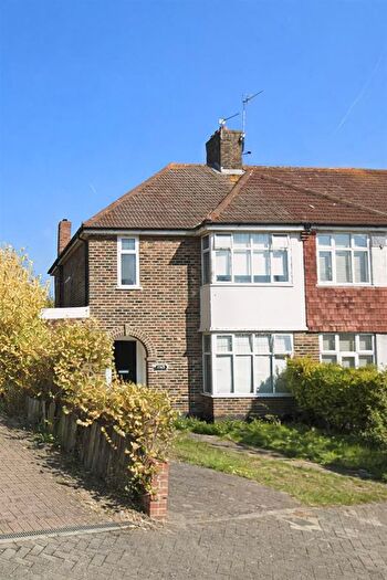 Studio To Rent In South Park Crescent, London, SE6