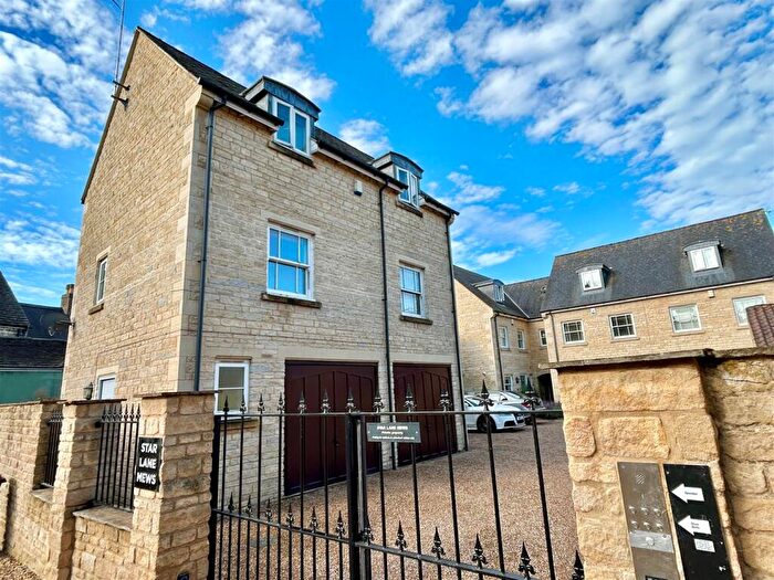 2 Bedroom Link Detached House For Sale In Star Lane Mews, Stamford, PE9