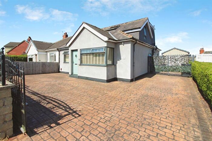3 Bedroom Semi-Detached Bungalow For Sale In Portage Crescent, Halton Leeds, LS15