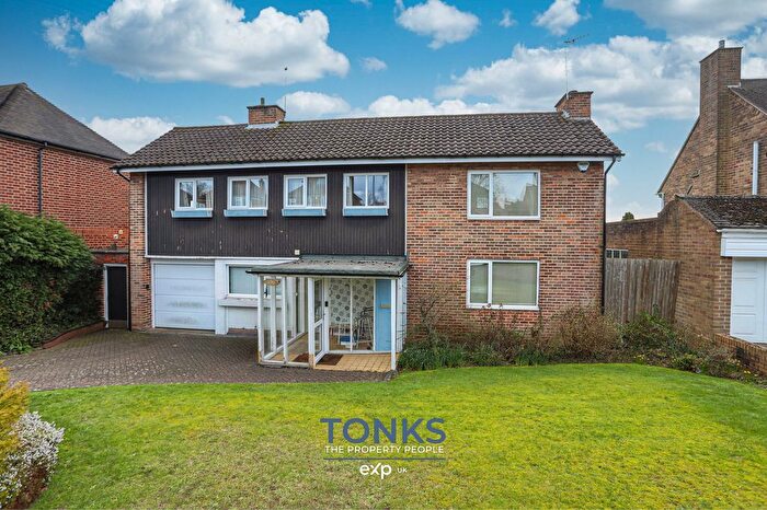 3 Bedroom Detached House For Sale In Manor Abbey Road, Halesowen, B62