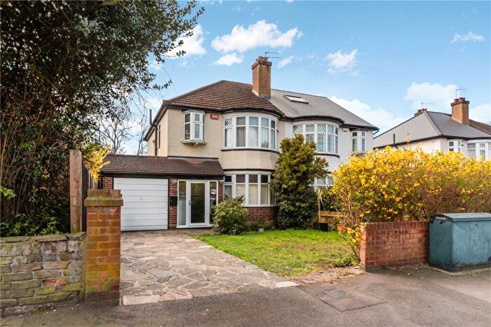 3 Bedroom Semi-Detached House For Sale In Farnaby Road, Shortlands, BR2