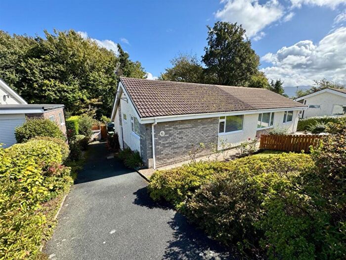 2 Bedroom Semi-Detached Bungalow For Sale In Cae Mair, Beaumaris, LL58