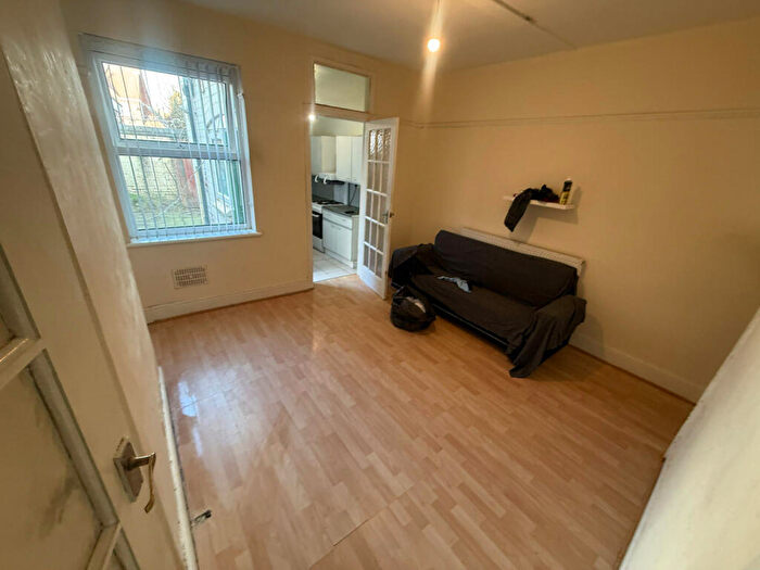 2 Bedroom Terraced House To Rent In Maitlaind Avenue, Alum Rock, B8