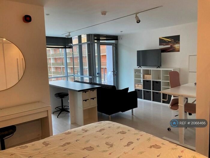 Studio To Rent In Manor Mills, Leeds, LS11