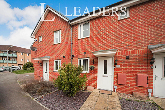 2 Bedroom Terraced House To Rent In Leyland Road -, LU6