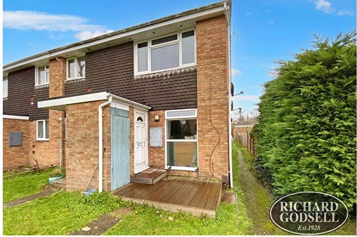 2 Bedroom Flat For Sale In Burton Christchurch, BH23