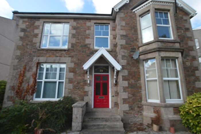 3 Bedroom Flat To Rent In Clinton Road, Redruth, TR15