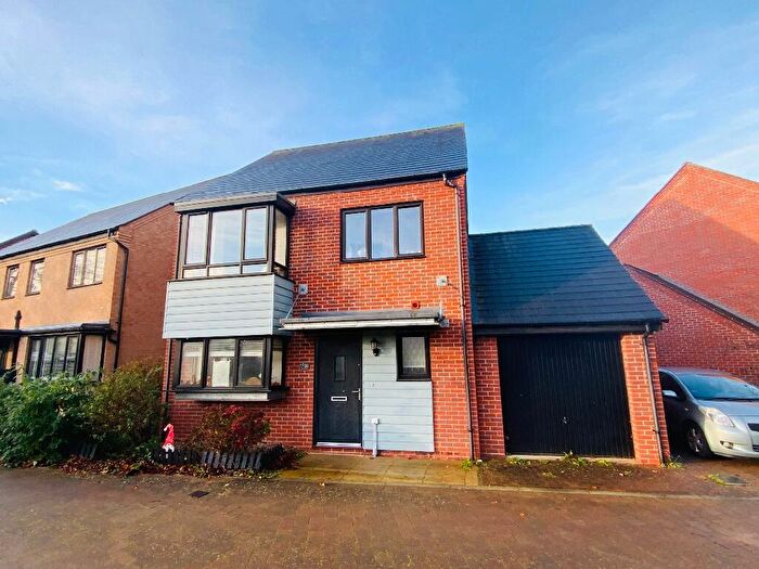 4 Bedroom Detached House To Rent In Bluegown Avenue, Leybourne Chase, ME19