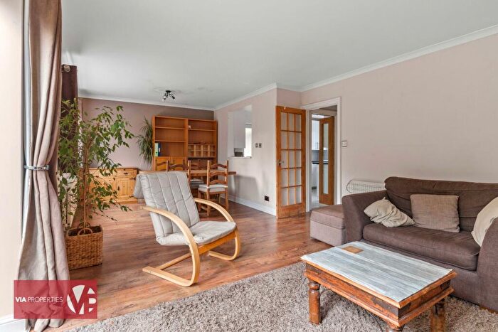 5 Bedroom Detached House For Sale In Badgers Croft, Broxbourne, EN10