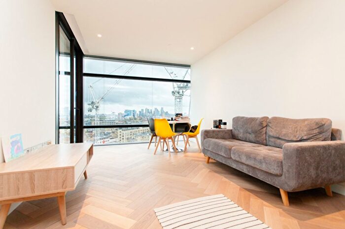 1 Bedroom Flat To Rent In Principal Tower, Principal Place, EC2A