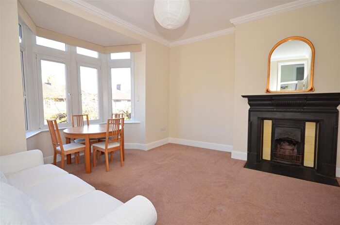 1 Bedroom Flat To Rent In Eastern Road, London, N2