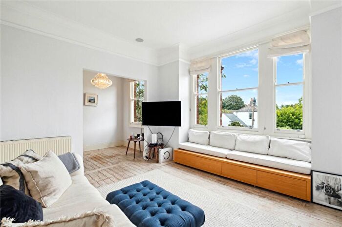 2 Bedroom Terraced House To Rent In Western Lane, London, SW12