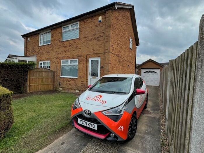 2 Bedroom Property To Rent In Ravensworth Way, Leeds, LS15