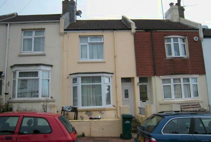 3 Bedroom Terraced House To Rent In Dewe Road, Brighton, BN2