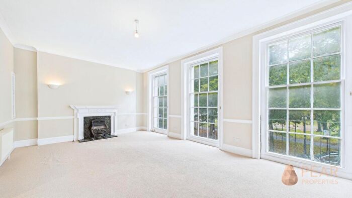 1 Bedroom Flat To Rent In The Steyne, Worthing, BN11