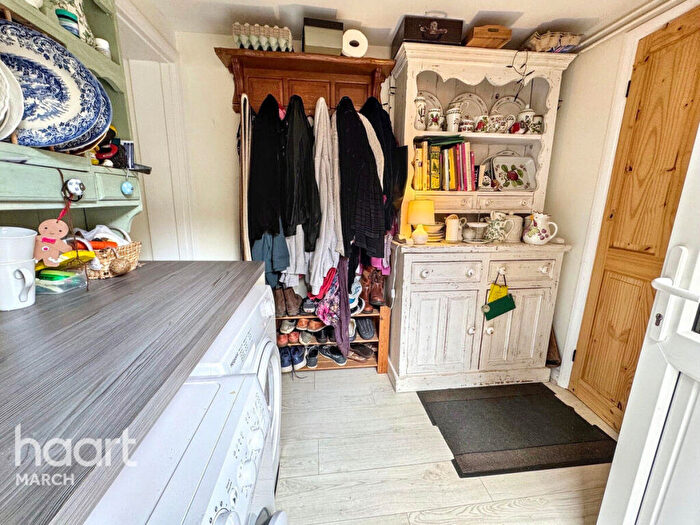 2 Bedroom Character Property For Sale In Doddington Road, Benwick, PE15