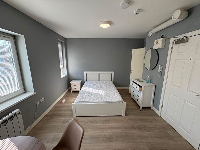 Studio To Rent In South Street, Enfield, Greater London, EN3