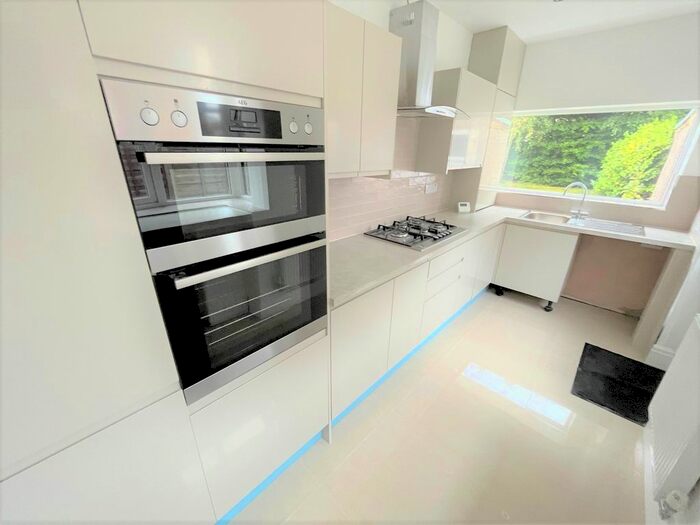 3 Bedroom Semi-Detached House To Rent In Parklands Drive, Fulwood, Preston, PR2