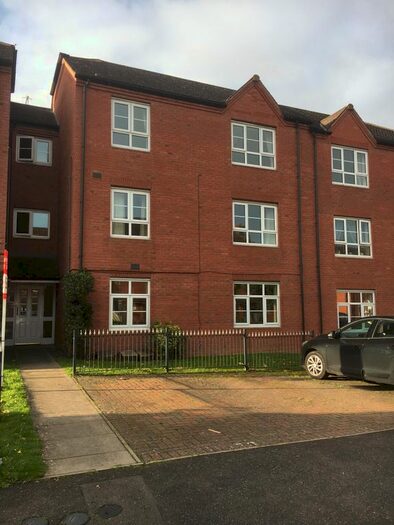 2 Bedroom Flat To Rent In Congreve Way, Stratford-Upon-Avon, CV37