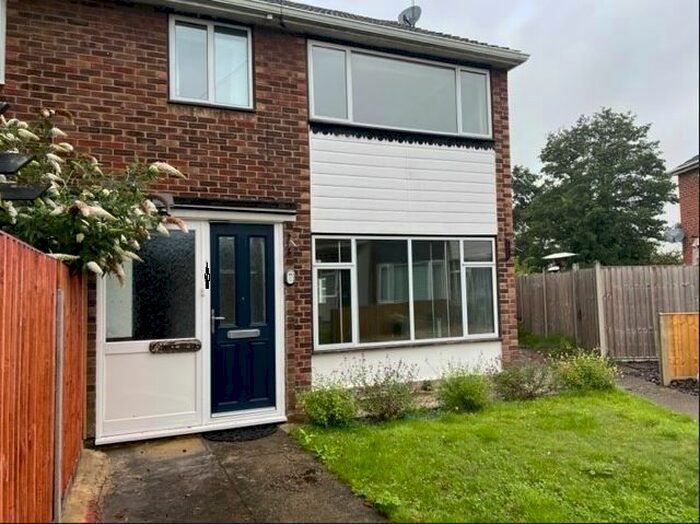 3 Bedroom Property To Rent In Cove Road, Farnborough, Hampshire, GU14