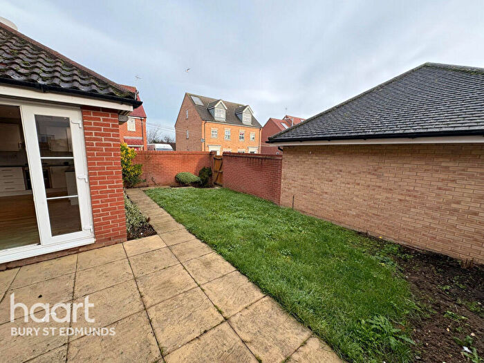 5 Bedroom Terraced House To Rent In Sycamore Drive, Bury St Edmunds, IP32