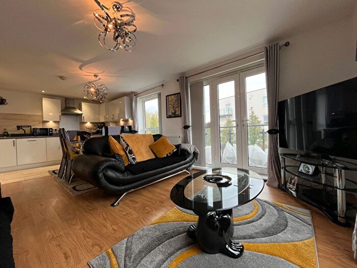 2 Bedroom Flat For Sale In Lett Lane, Ebbsfleet Valley, Swanscombe, DA10