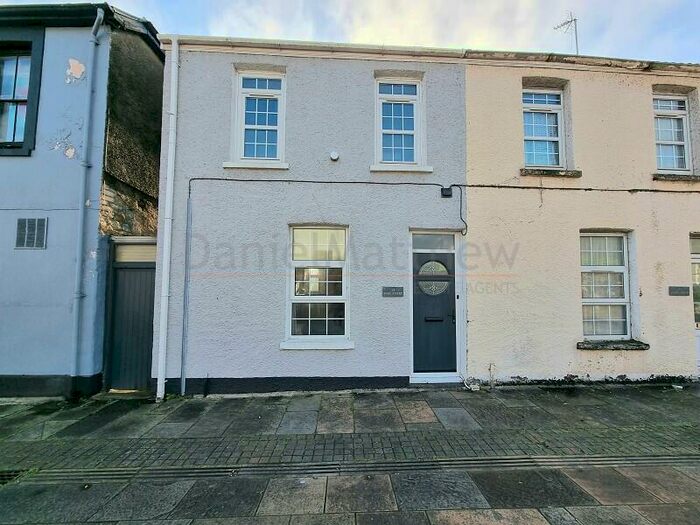 2 Bedroom Semi-Detached House To Rent In Park Street, Bridgend, Bridgend County., CF31