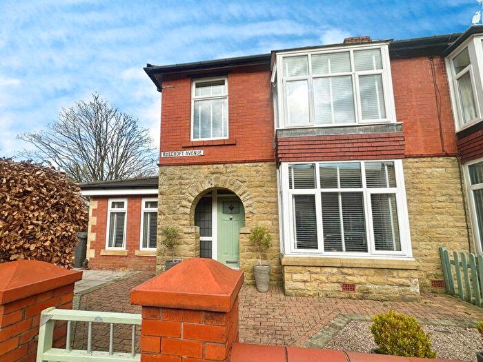 3 Bedroom Semi-Detached House For Sale In Ryecroft Avenue, Tottington, Bury, BL8