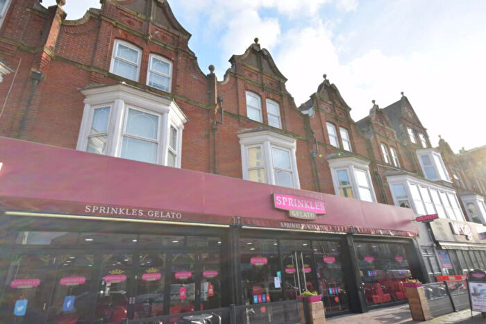 5 Bedroom Flat To Rent In Holdenhurst Road, Bournemouth, Dorset, BH8