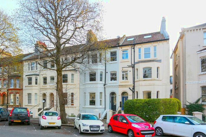 2 Bedroom Flat To Rent In Clarendon Villas, Hove, East Sussex, BN3