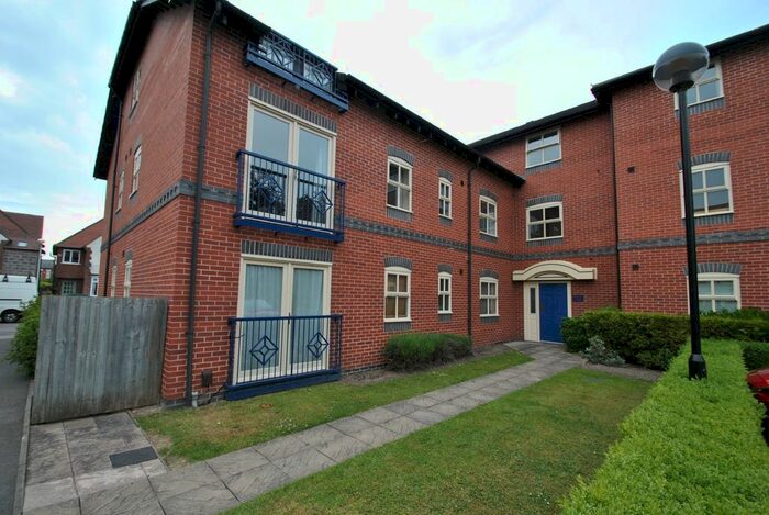 2 Bedroom Flat To Rent In Julian Road, West Bridgford, Nottingham, Nottinghamshire, NG2