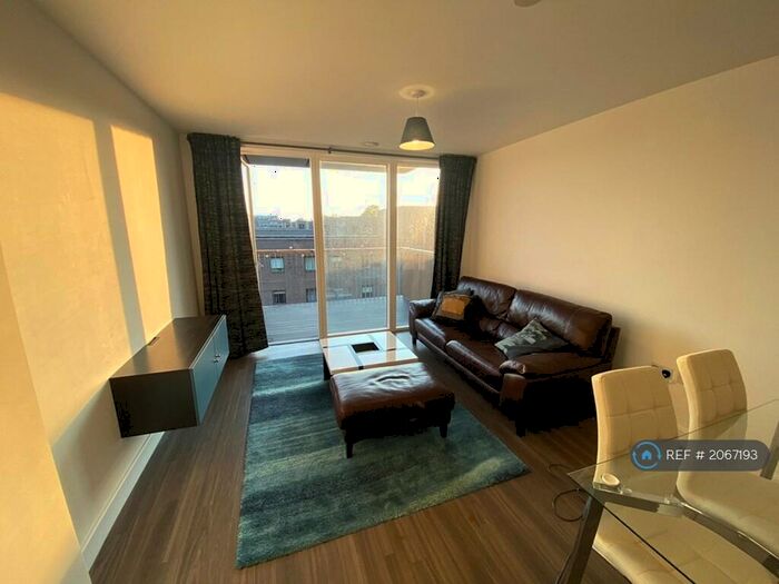 1 Bedroom Flat To Rent In Adenmore Road, London, SE6