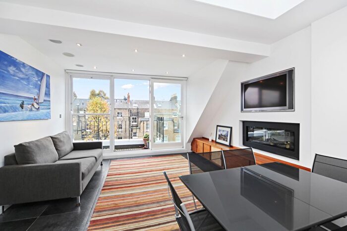 2 Bedroom Flat To Rent In Strathmore Gardens, London, W8