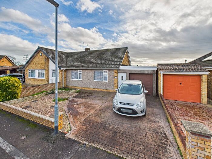 2 Bedroom Semi Detached Bungalow For Sale In Stafford Road, Bridgwater, TA6