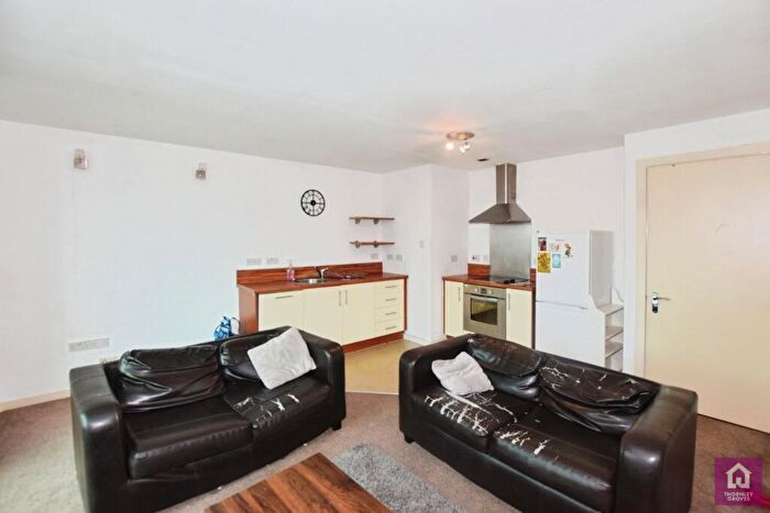 2 Bedroom Flat To Rent In City Point, Chapel Street, Salford, M3