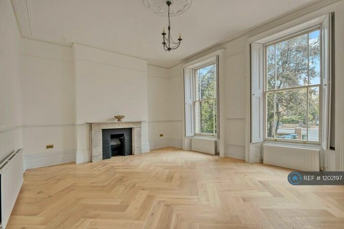 2 Bedroom Flat To Rent In Shooters Hill Road, London, SE3