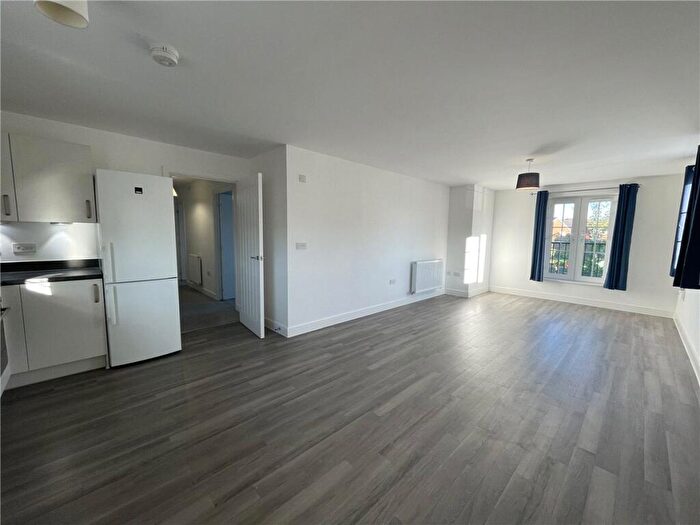 2 Bedroom Apartment To Rent In Aspen Way, Didcot, Oxfordshire, OX11