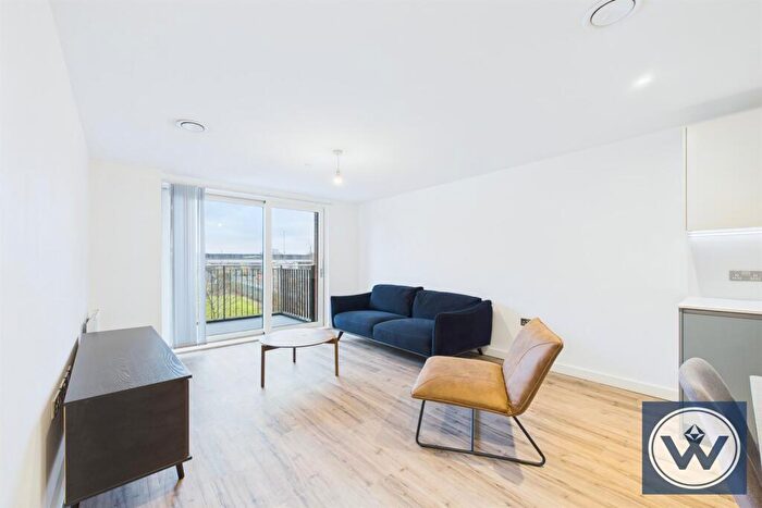 2 Bedroom Apartment To Rent In Block B Railings, Shale Lane, M5