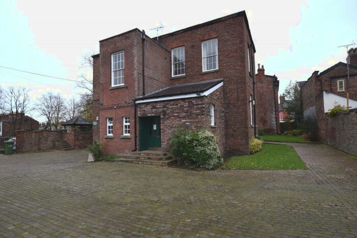 2 Bedroom Apartment To Rent In Chapel Court, Chapel Street, Macclesfield, SK11