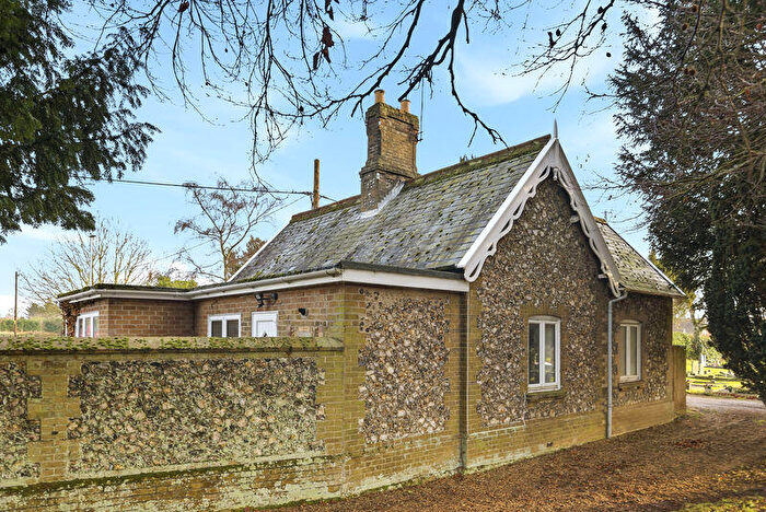 2 Bedroom Detached Bungalow For Sale In Queens Road, Fakenham, NR21