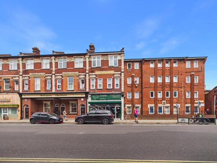 2 Bedroom Flat To Rent In Elm Grove, Southsea, PO5