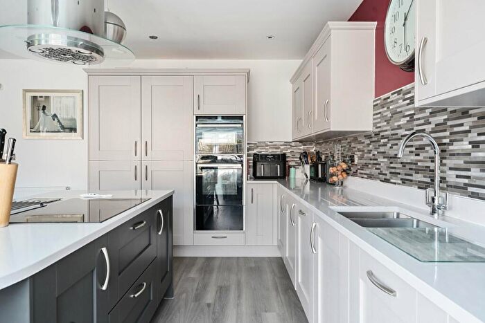 5 Bedroom Detached House For Sale In Parklands Orchard, Whitminster, GL2