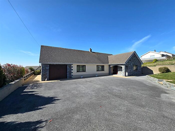 3 Bedroom Detached Bungalow For Sale In St. Clears, Carmarthen, SA33