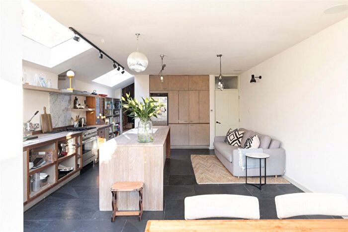 4 Bedroom Terraced House To Rent In Leighton Gardens, London, NW10