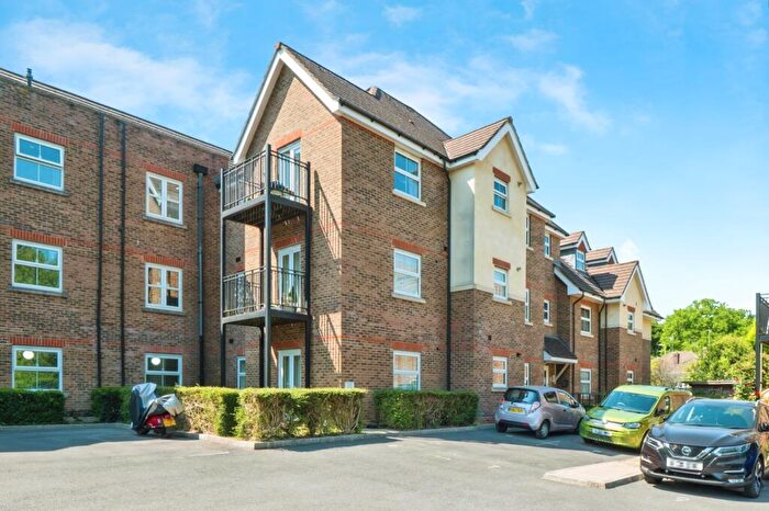 2 Bedroom Flat For Sale In Hursley Road, Chandler's Ford, Eastleigh, Hampshire, SO53